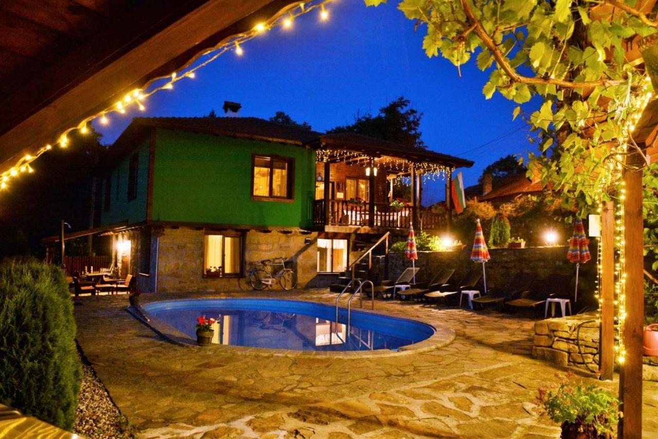 Къща Край Реката/ House By The River Vetrintsi 外观 照片